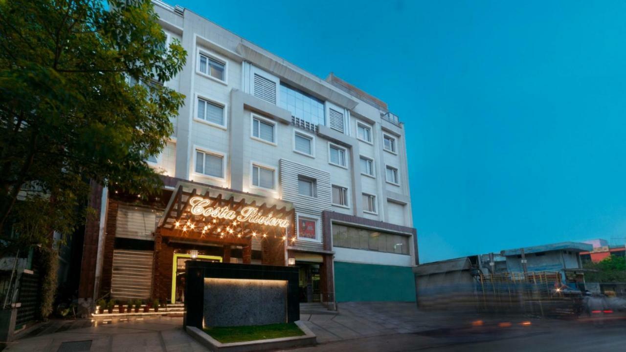 ורנאסי Costa Riviera Hotel מראה חיצוני תמונה